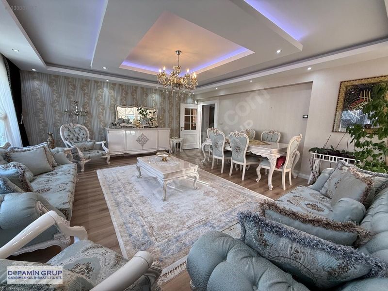 Raykent Sitesinde 320 m² Renovasyonlu 5+1 Dubleks — fotoğraf 2