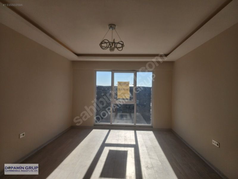 Balkan'da Havuzlu Sitede Bulvar Cepheli 3+1 Daire — fotoğraf 3