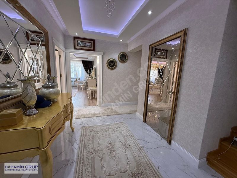 Raykent Sitesinde 320 m² Renovasyonlu 5+1 Dubleks — fotoğraf 8