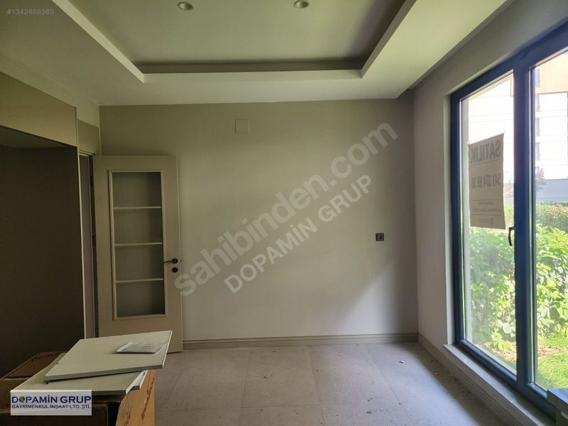 Balkan'da Havuzlu Sitede 4+1 Satılık Villa — fotoğraf 9