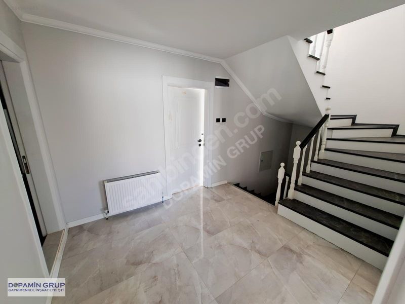 Akpınar'da 377 m² Arsa Paylı 6+2 Müstakil Villa — fotoğraf 10