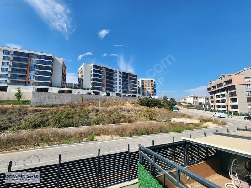 Balkan'da Havuzlu Sitede 4+1 Satılık Villa — fotoğraf 16